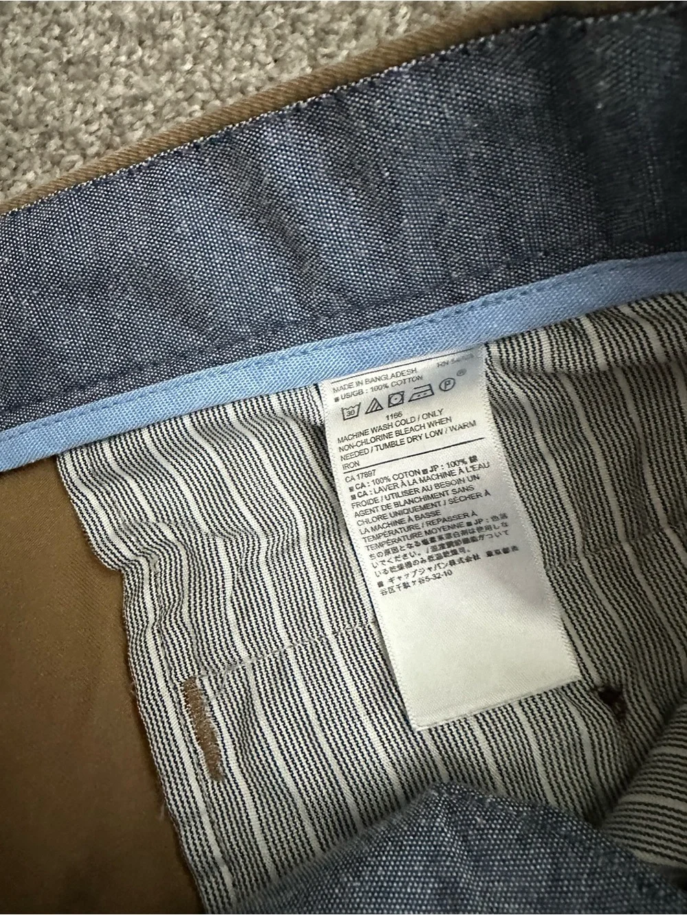 Banana Republic Men's Chino Pants in Brown ,size33/32